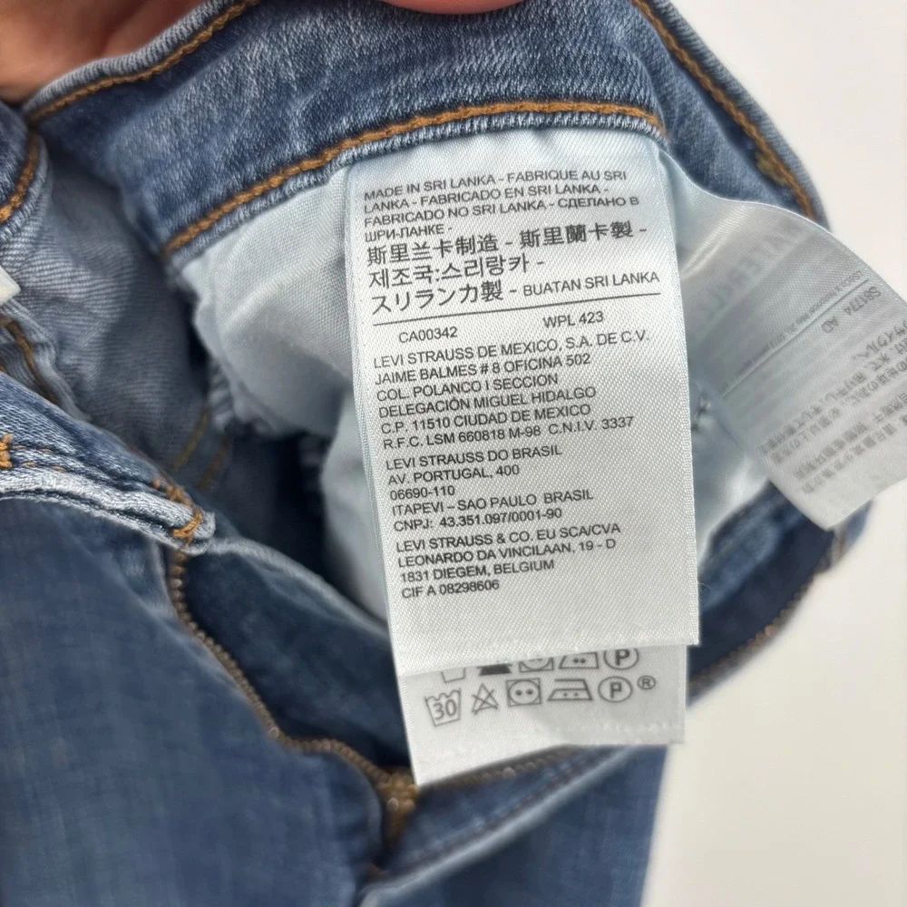 Levi Strauss & Co Mens‎ 32x34 Classic Bootcut Jeans Medium Wash Blue 39252-0002